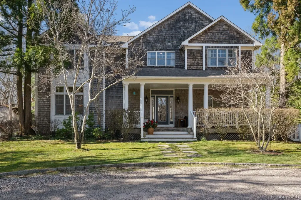 86 Northwest Path Sagaponack NY 11962
