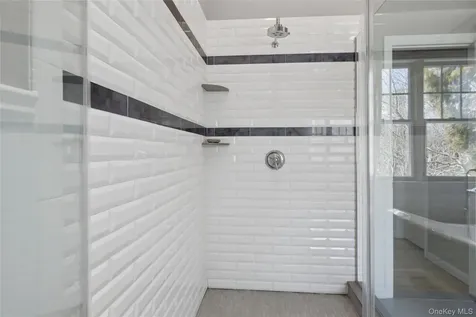 86 Northwest Path Sagaponack NY 11962