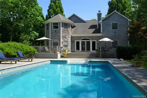 86 Northwest Path Sagaponack NY 11962