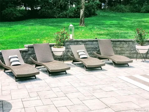 10 Foxwood Lane Thornwood NY 10594