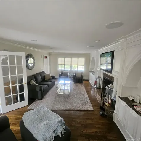 10 Foxwood Lane Thornwood NY 10594