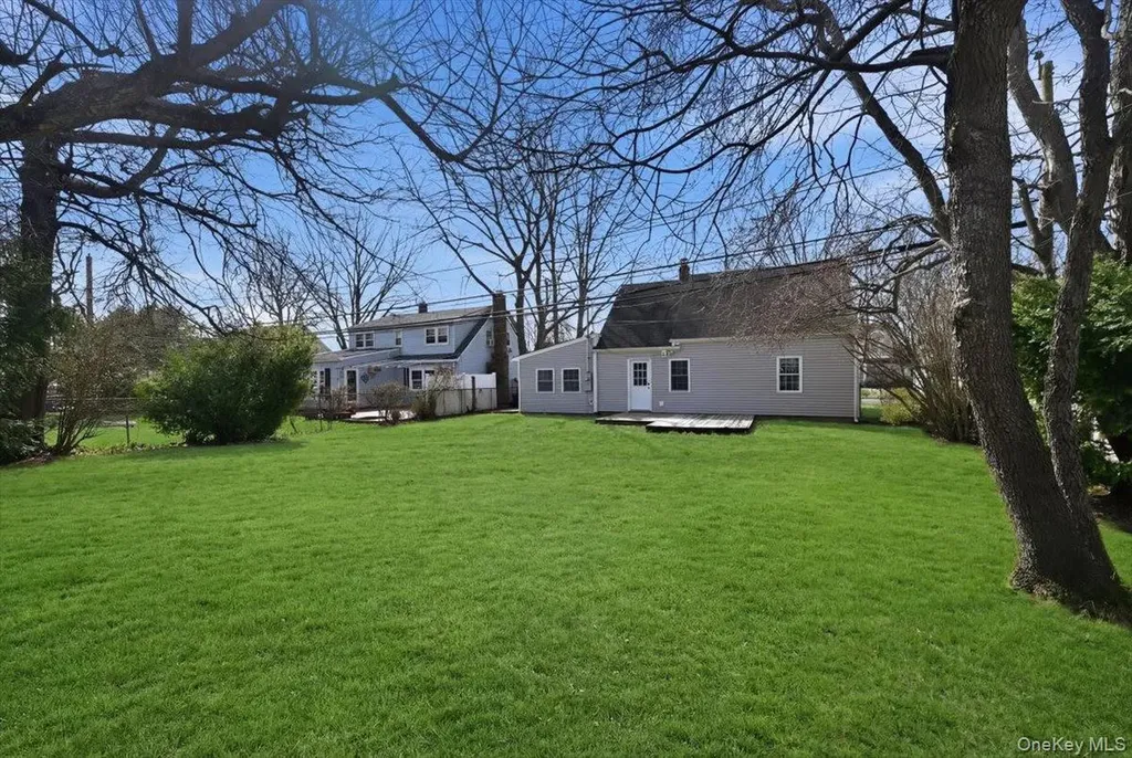 113 Hickory Lane Levittown NY 11756