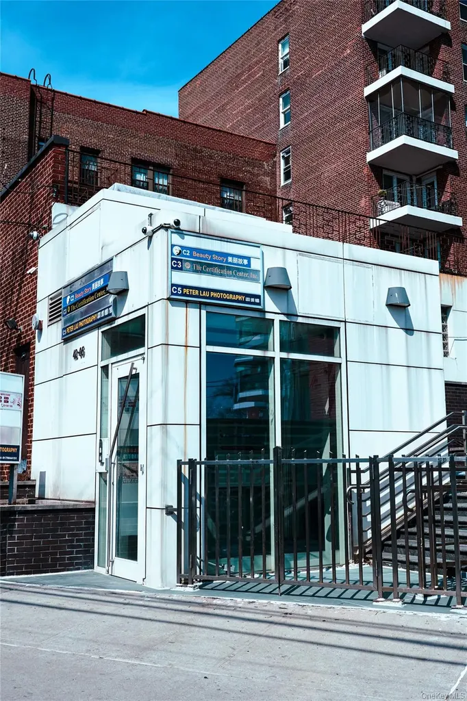 42-05 Parsons Boulevard Flushing NY 11355