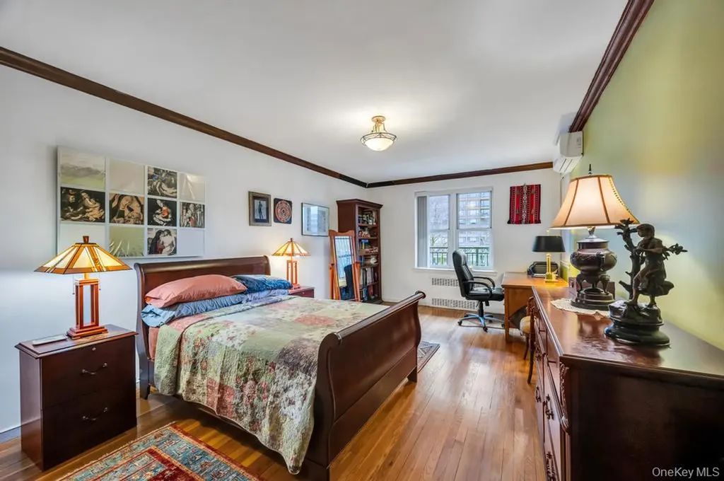 162-41 Powells Cove Boulevard Beechhurst NY 11357
