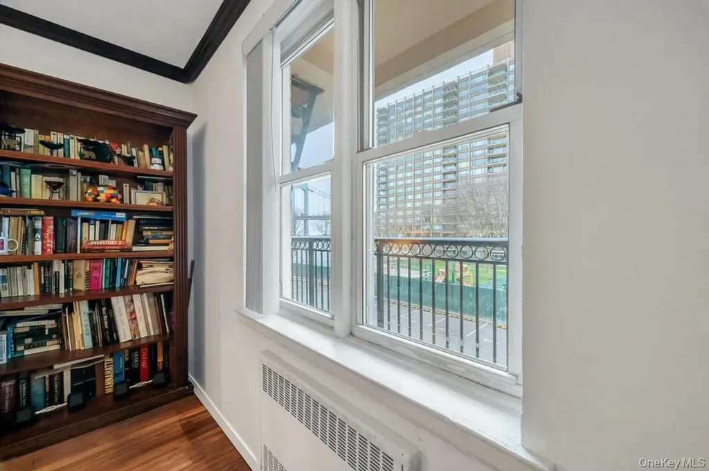 162-41 Powells Cove Boulevard Beechhurst NY 11357