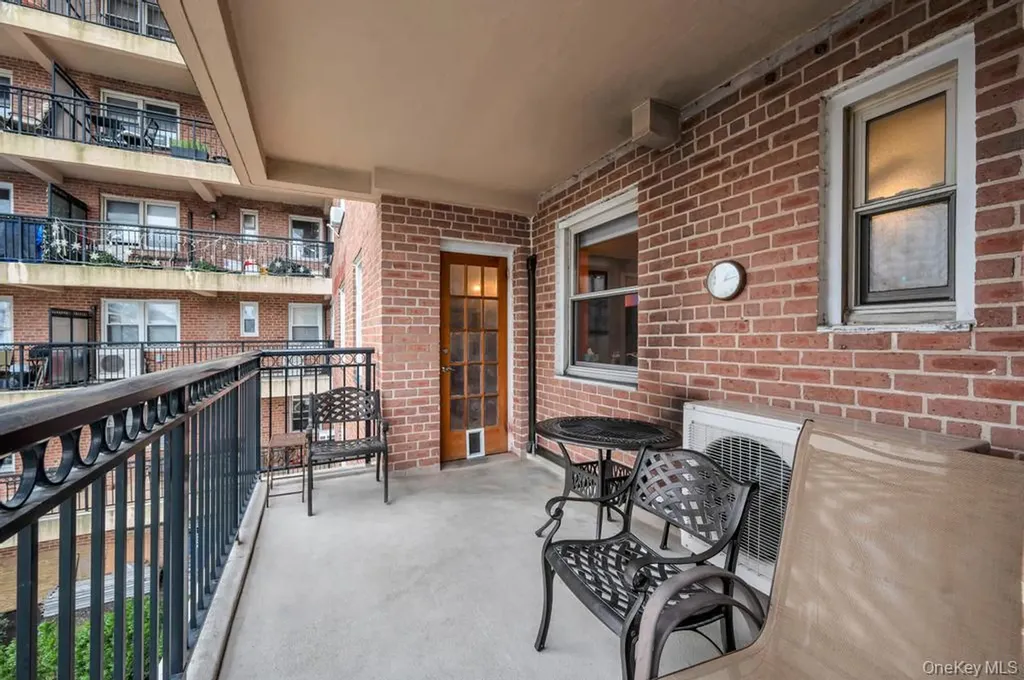 162-41 Powells Cove Boulevard Beechhurst NY 11357