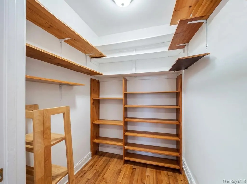 162-41 Powells Cove Boulevard Beechhurst NY 11357