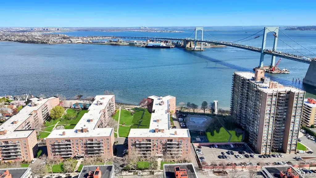 162-41 Powells Cove Boulevard Beechhurst NY 11357