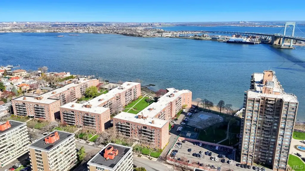 162-41 Powells Cove Boulevard Beechhurst NY 11357