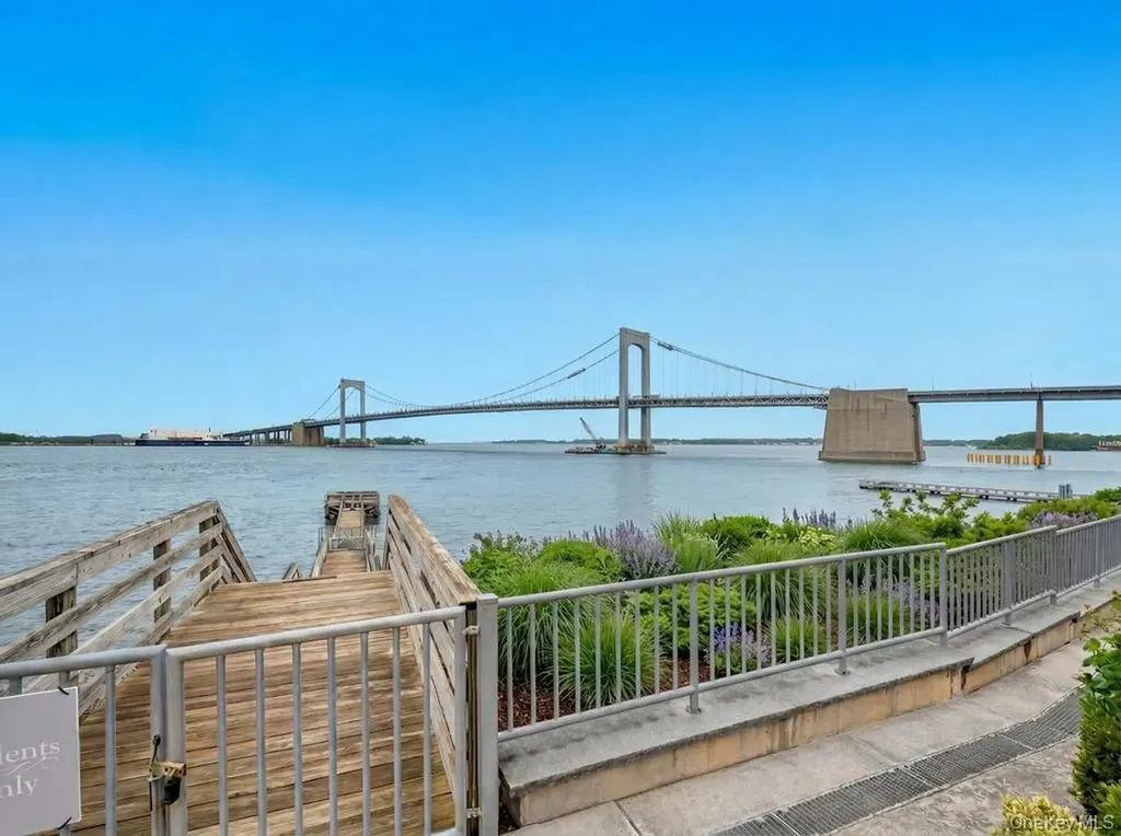 162-41 Powells Cove Boulevard Beechhurst NY 11357