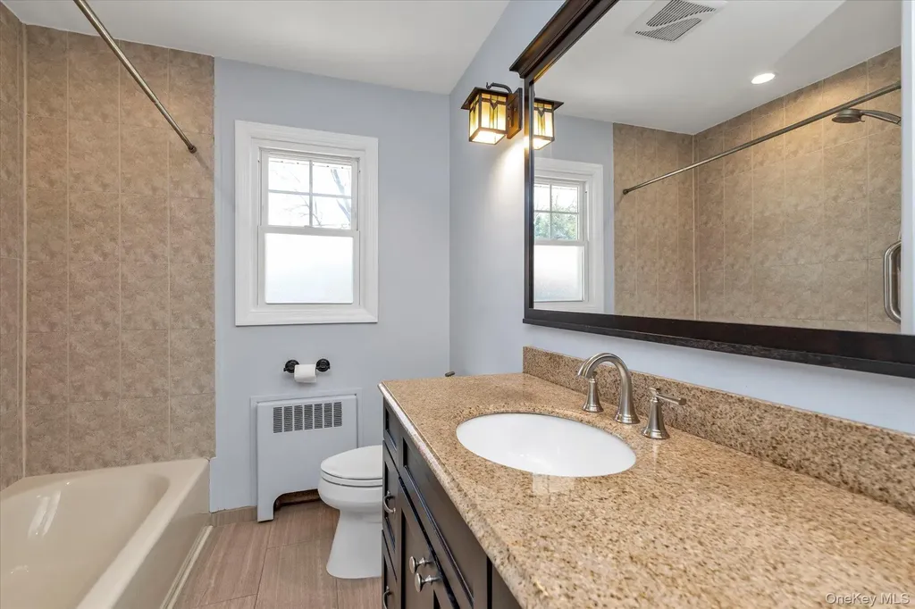 689 Pleasant Avenue Westbury NY 11590