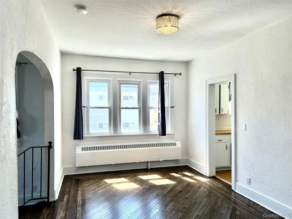 105 Mitchell Avenue Long Beach NY 11561