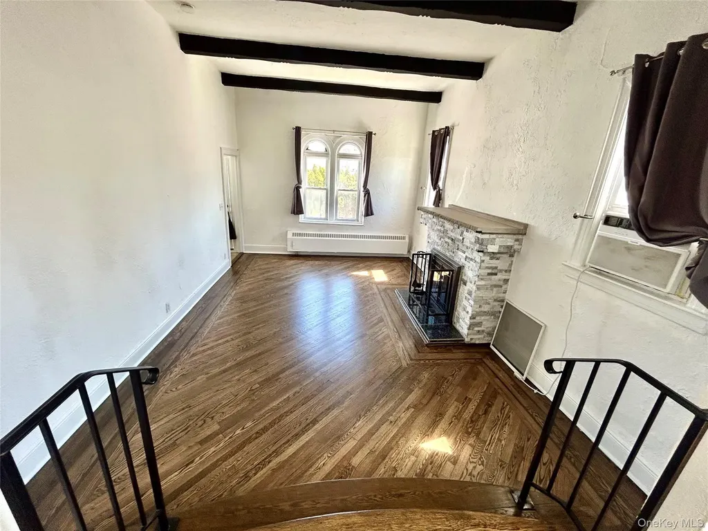 105 Mitchell Avenue Long Beach NY 11561