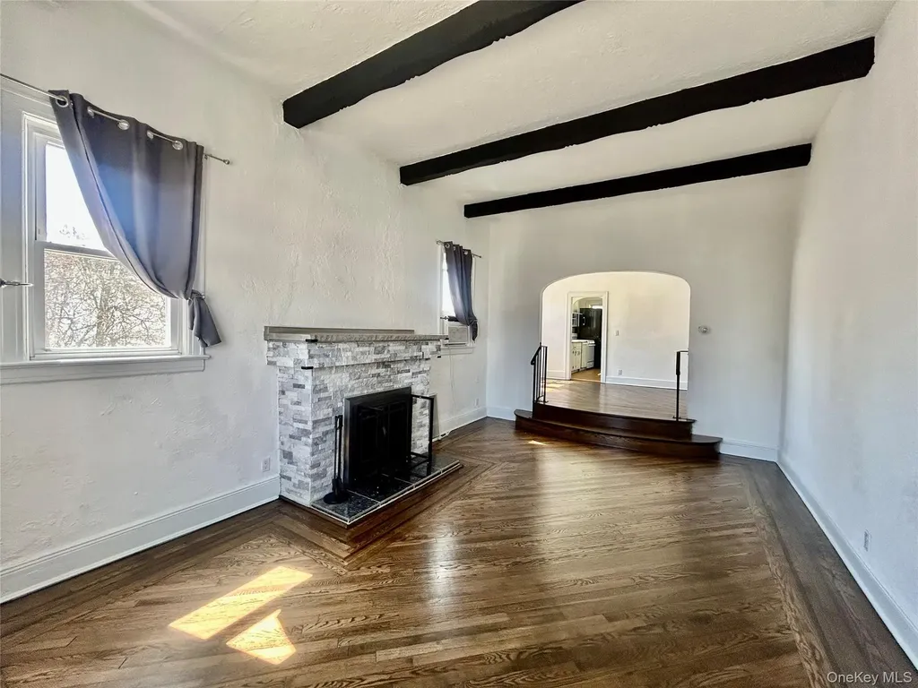 105 Mitchell Avenue Long Beach NY 11561