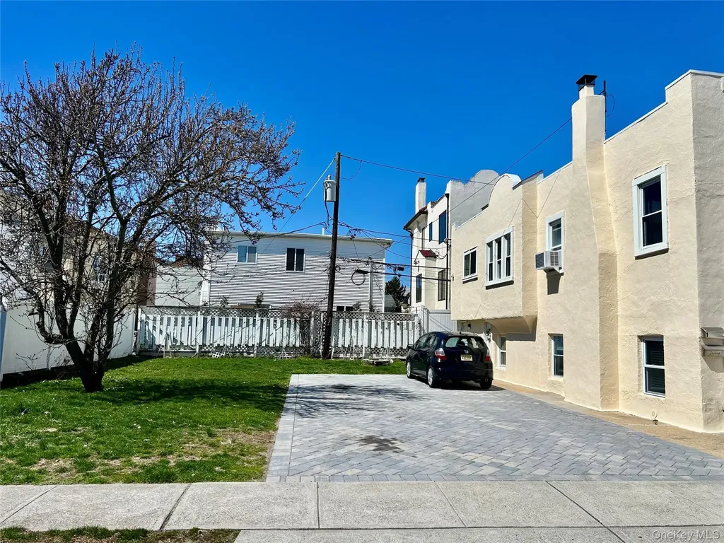 105 Mitchell Avenue Long Beach NY 11561