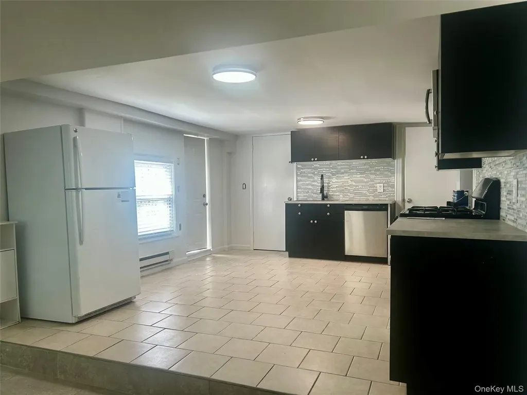 105 Mitchell Avenue Long Beach NY 11561