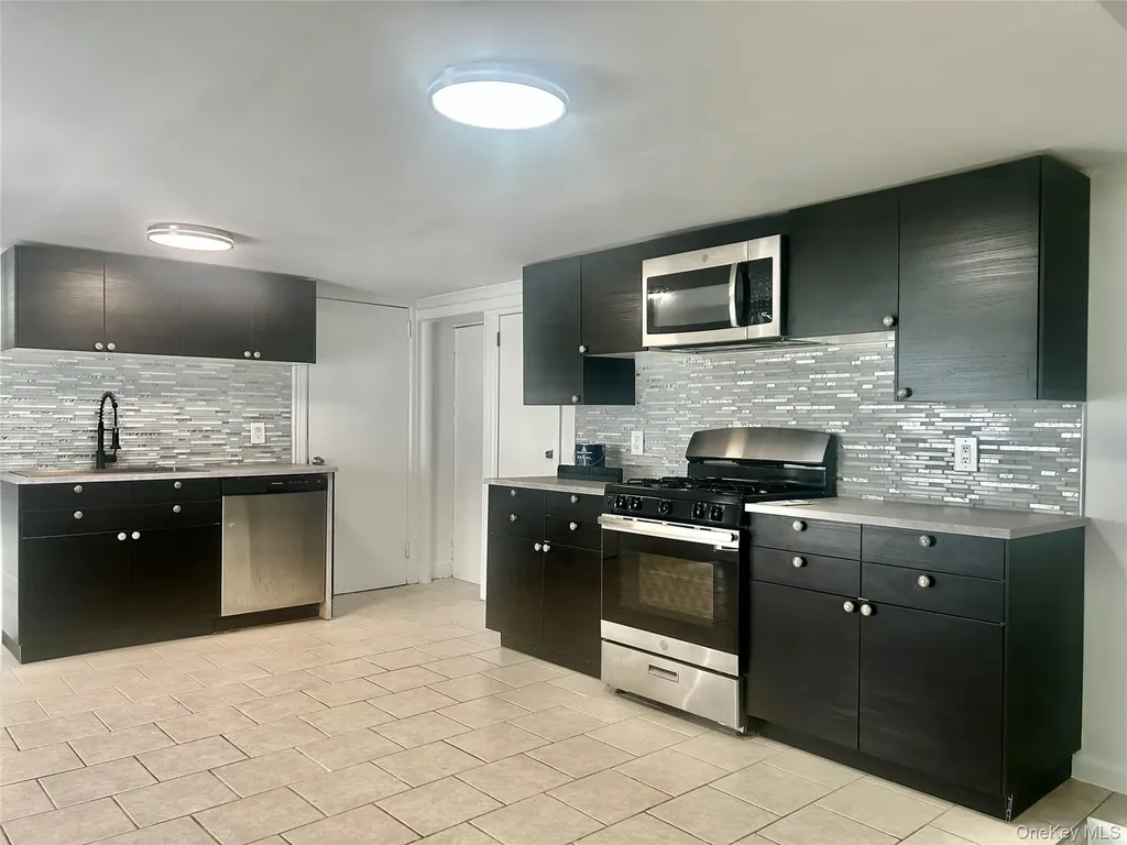 105 Mitchell Avenue Long Beach NY 11561