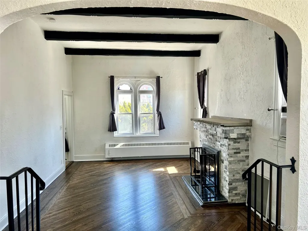 105 Mitchell Avenue Long Beach NY 11561