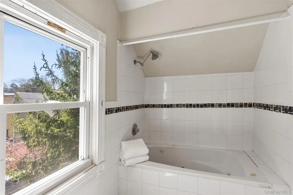 13 Lenox Place Mount Kisco NY 10549