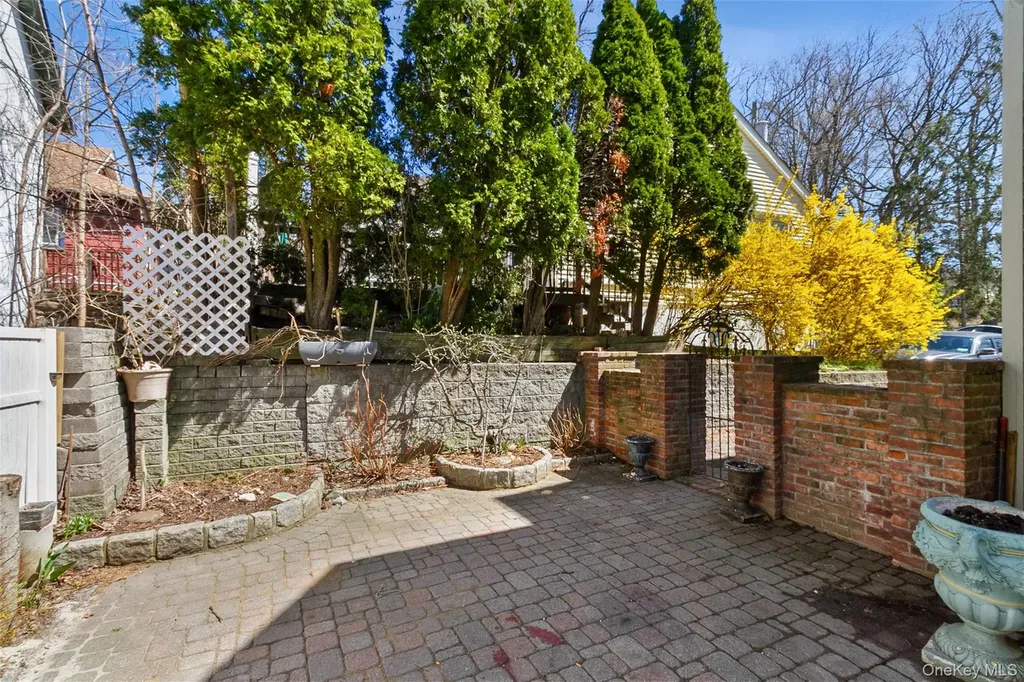 13 Lenox Place Mount Kisco NY 10549