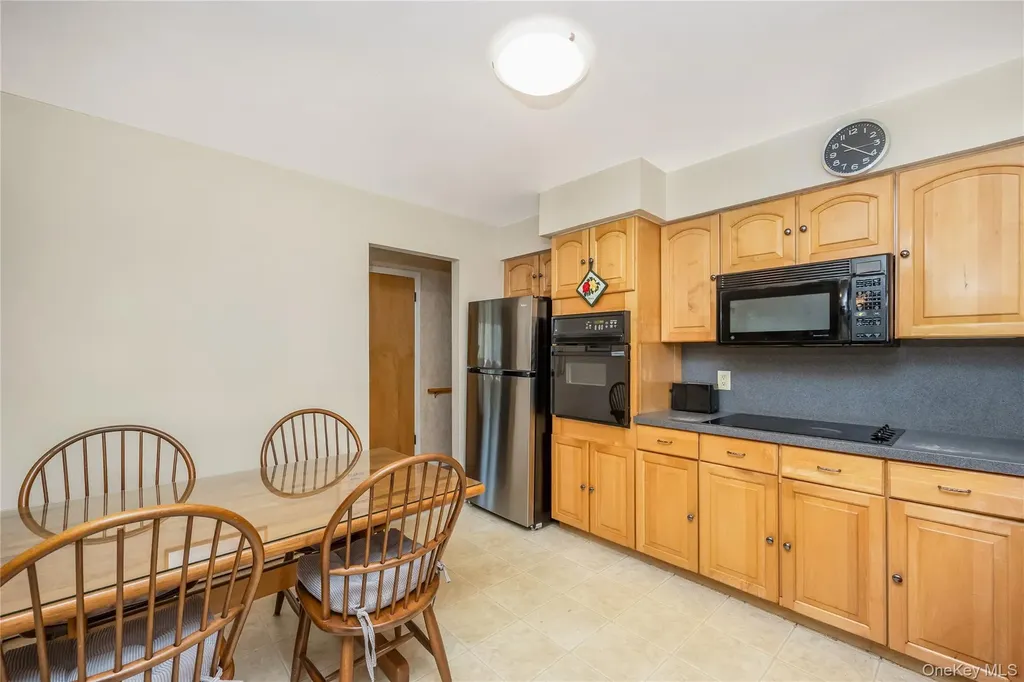35 W Chestnut Street Farmingdale NY 11735