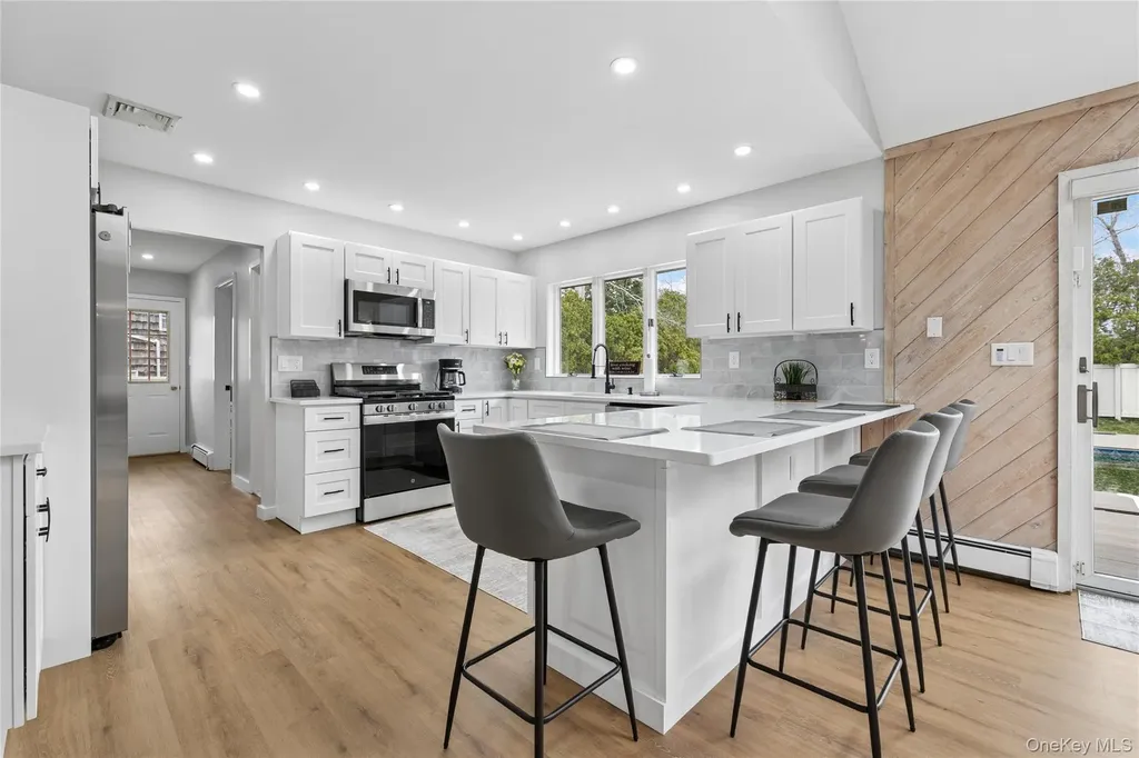 3 Harbor Road Hampton Bays NY 11946