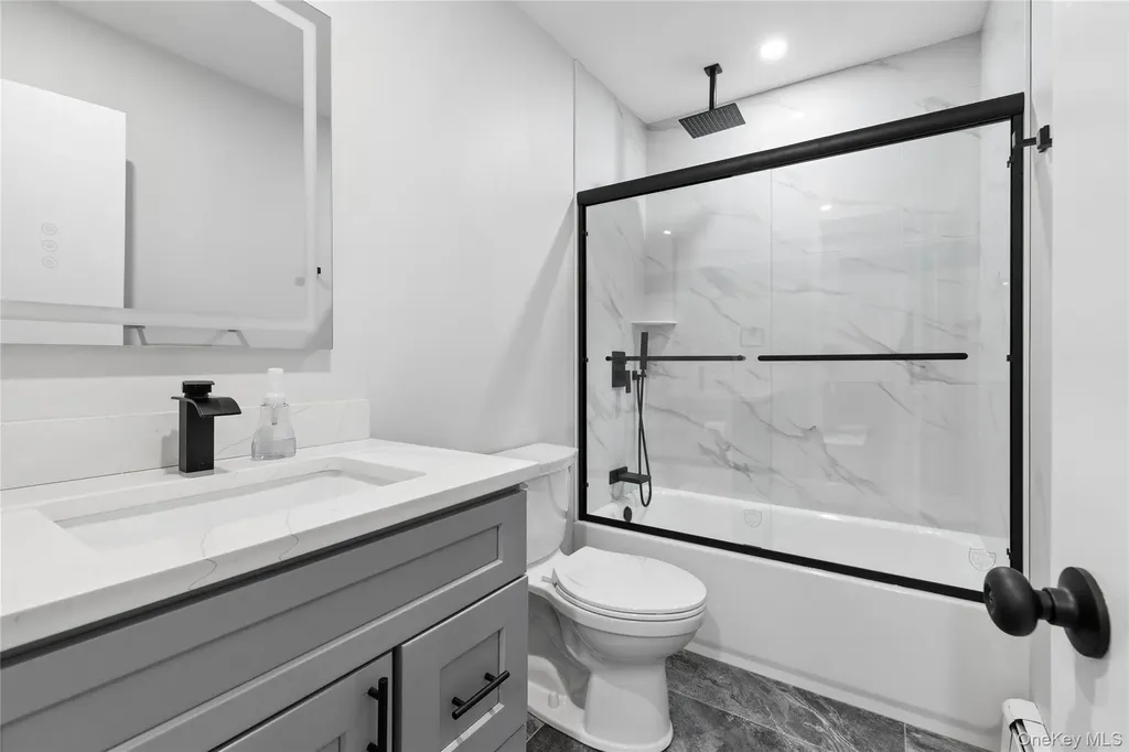 3 Harbor Road Hampton Bays NY 11946