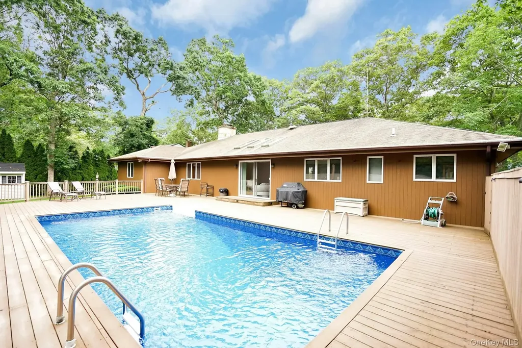3 Harbor Road Hampton Bays NY 11946