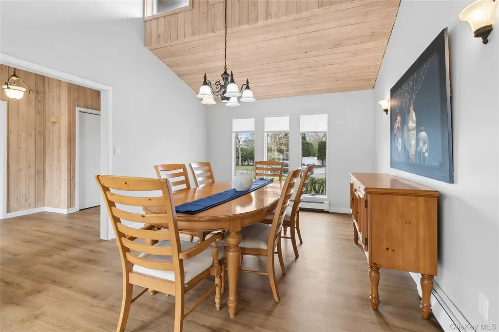 3 Harbor Road Hampton Bays NY 11946