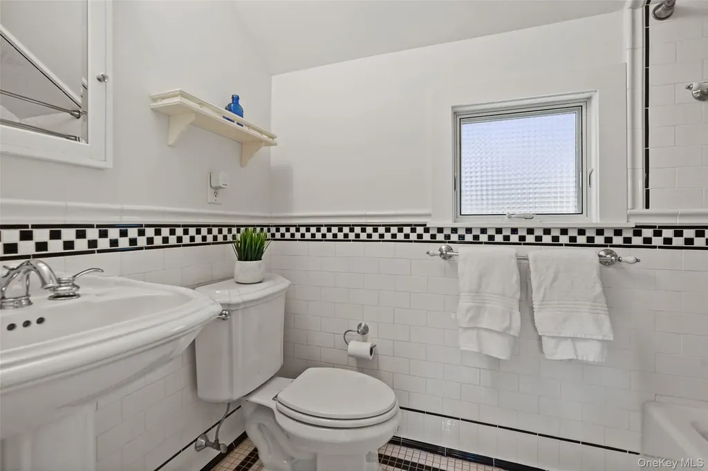 12 N Lake Circle South Salem NY 10590