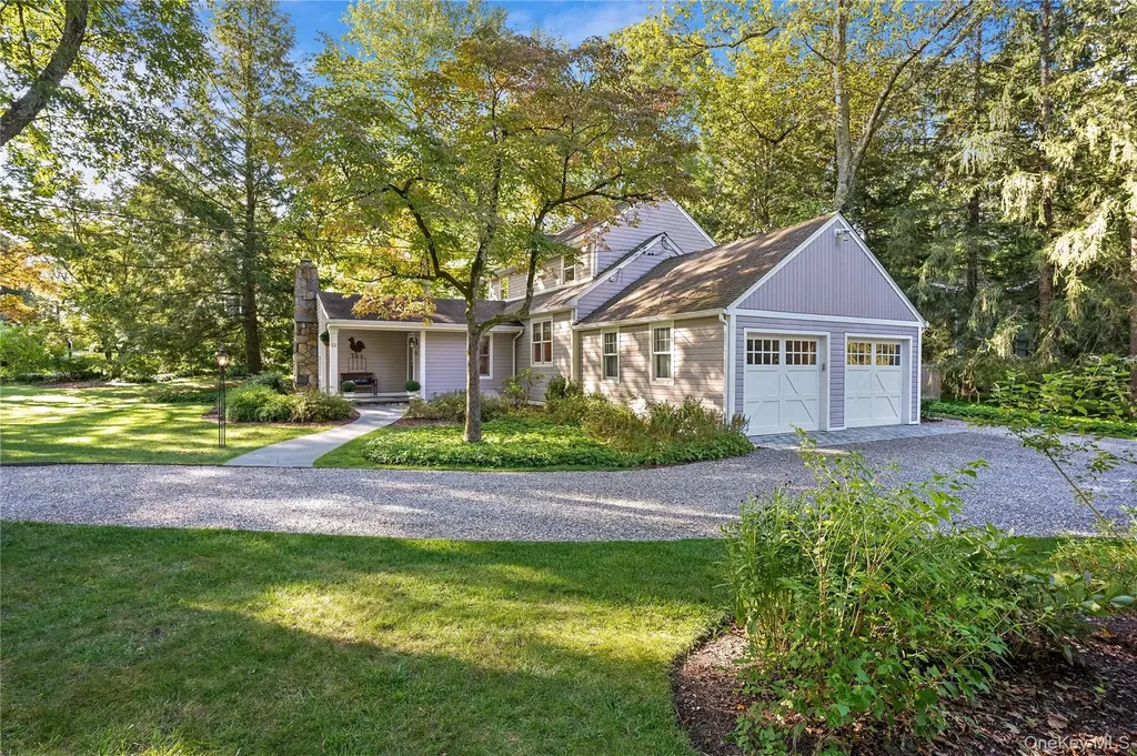 12 N Lake Circle South Salem NY 10590