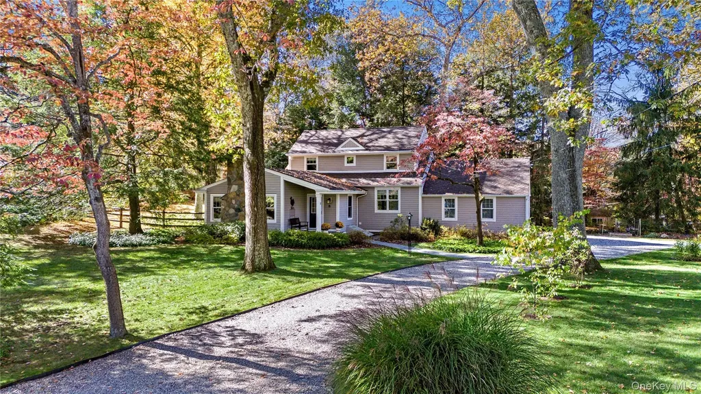 12 N Lake Circle South Salem NY 10590