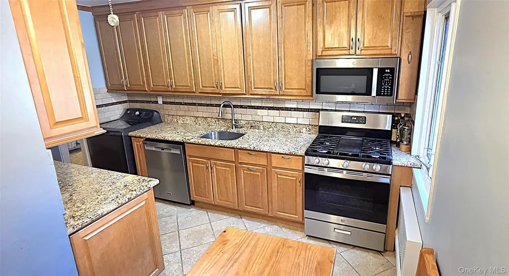 54 Lawrence Drive White Plains NY 10603