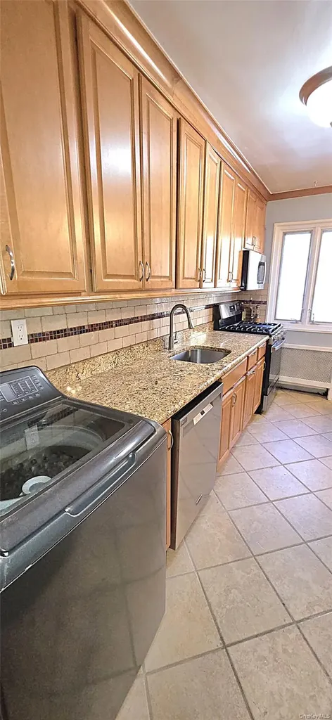 54 Lawrence Drive White Plains NY 10603