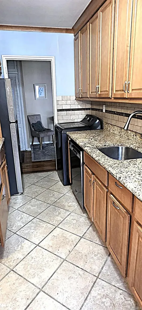 54 Lawrence Drive White Plains NY 10603