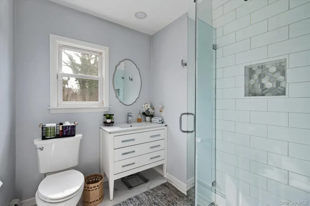 5 Orchard Road S East Patchogue NY 11772
