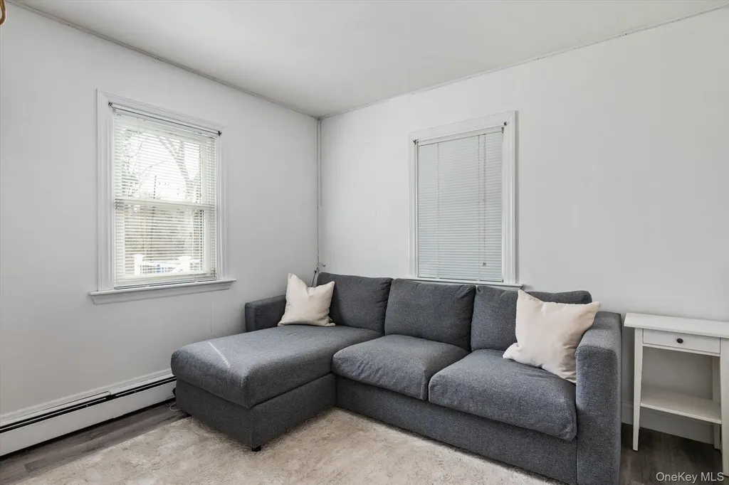 5 Orchard Road S East Patchogue NY 11772