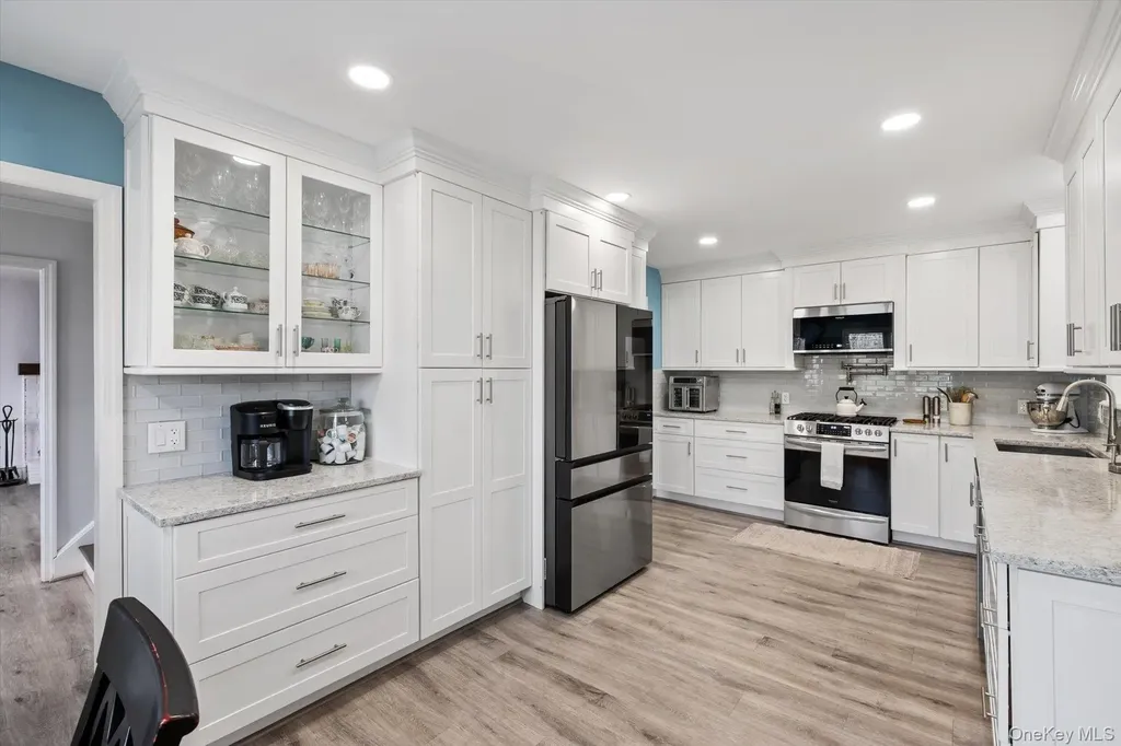5 Orchard Road S East Patchogue NY 11772