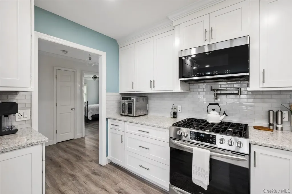 5 Orchard Road S East Patchogue NY 11772