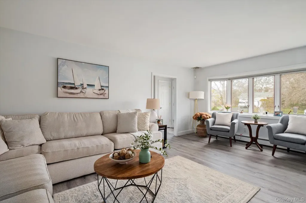 5 Orchard Road S East Patchogue NY 11772