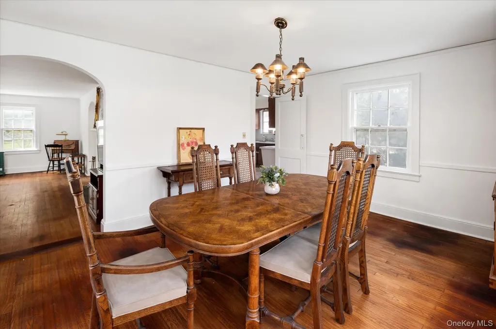 6 Helena Avenue White Plains NY 10605