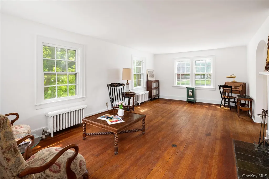 6 Helena Avenue White Plains NY 10605