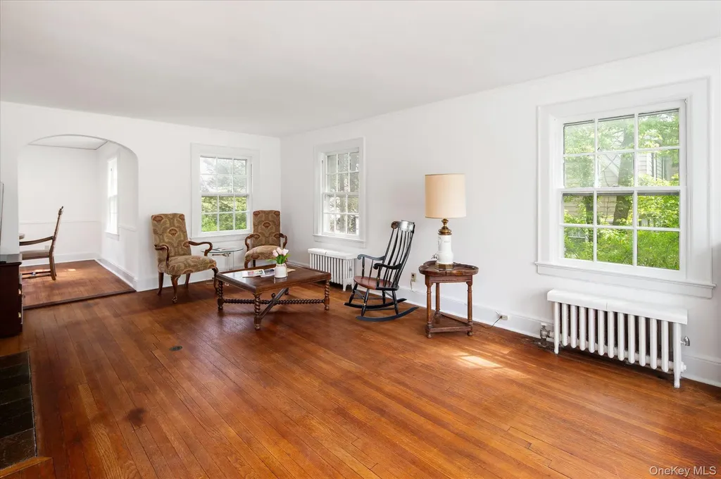 6 Helena Avenue White Plains NY 10605