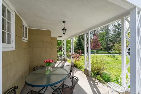 6 Helena Avenue White Plains NY 10605