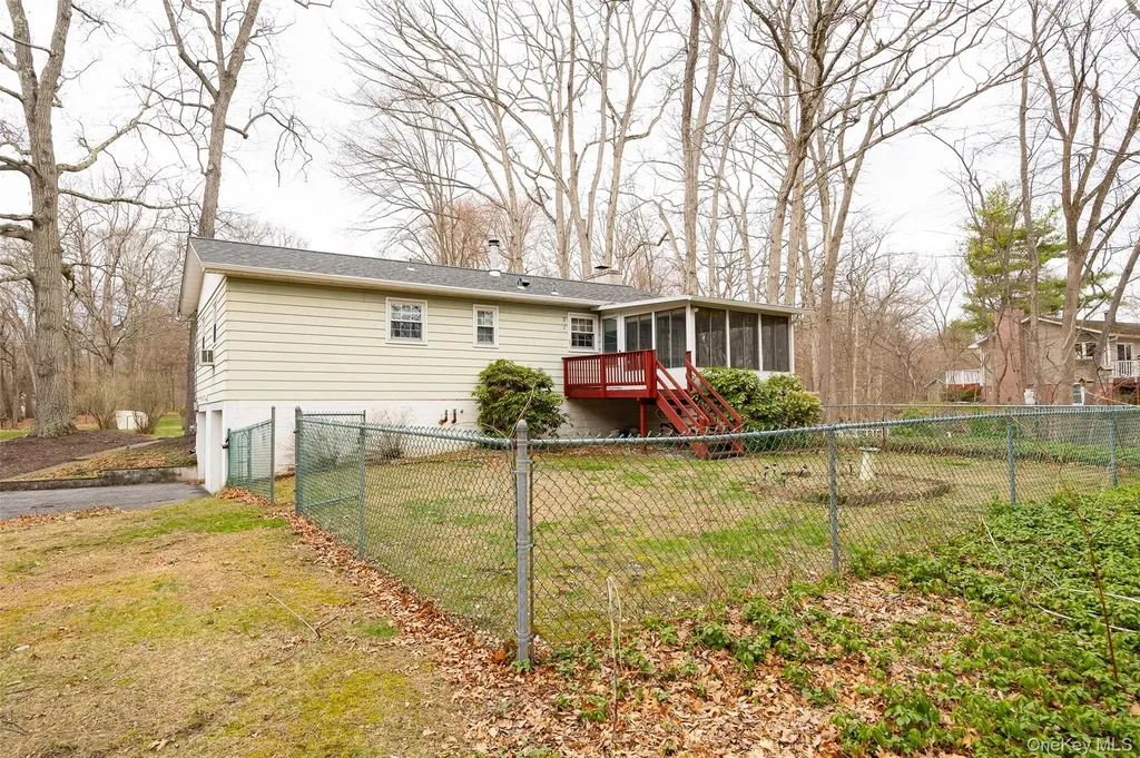 12 Julie Drive Fishkill NY 12533