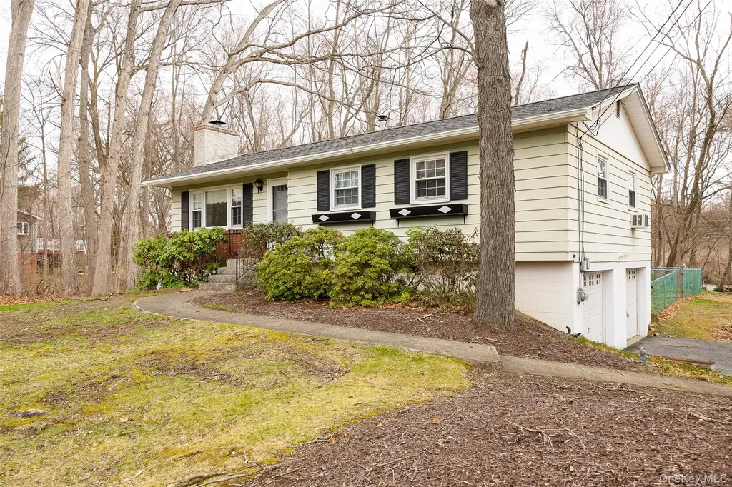 12 Julie Drive Fishkill NY 12533