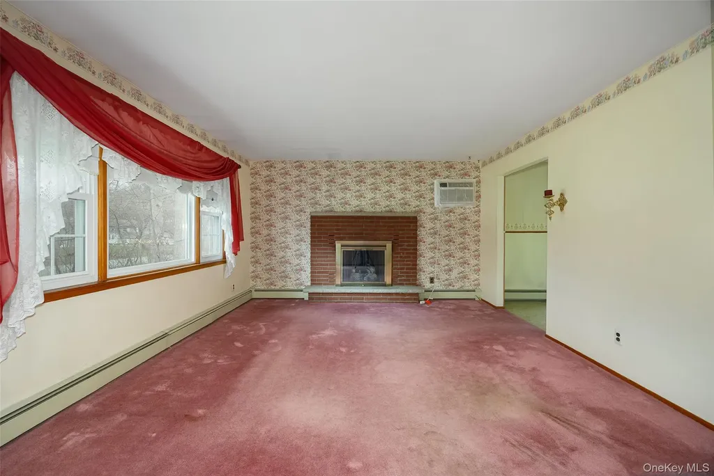 12 Julie Drive Fishkill NY 12533