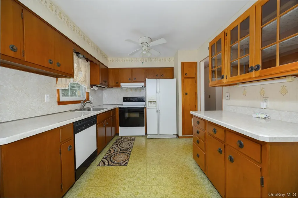 12 Julie Drive Fishkill NY 12533