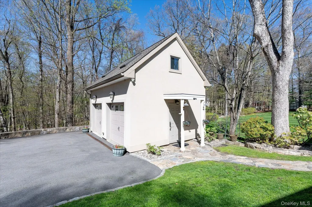 85 Orchard Hill Road Carmel NY 10512