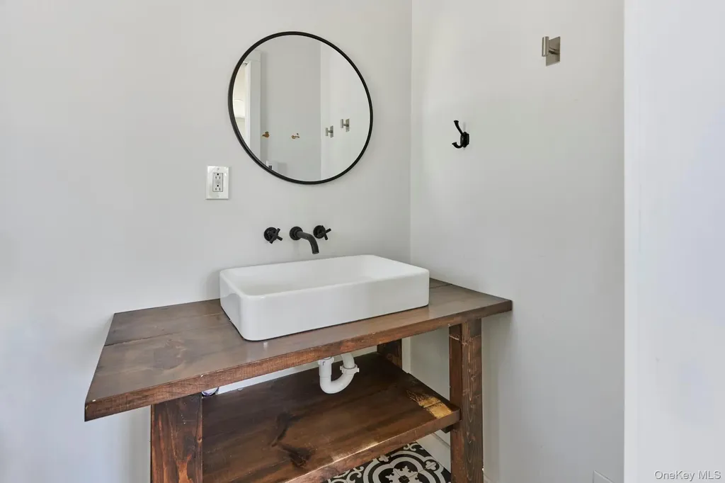 361 Allen Road Salt Point NY 12578